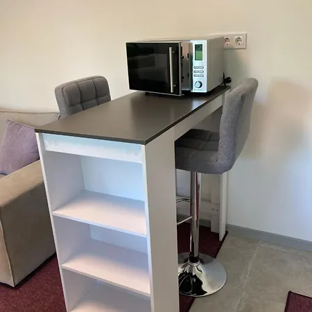 Diofa Vendeghaz Ferienhaus *